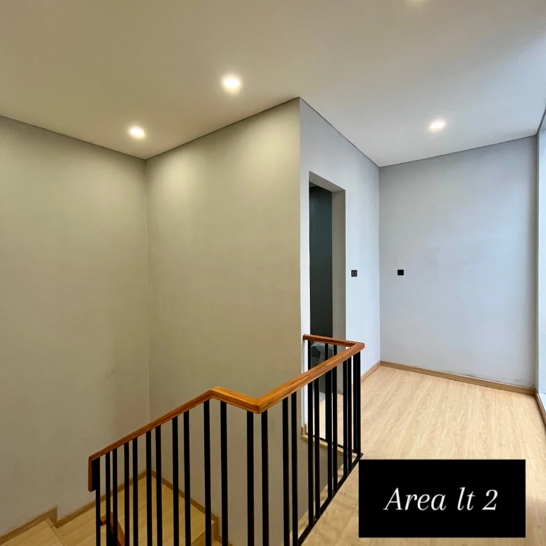 rumah siap huni 2 lantai di jl kaliurang km 7