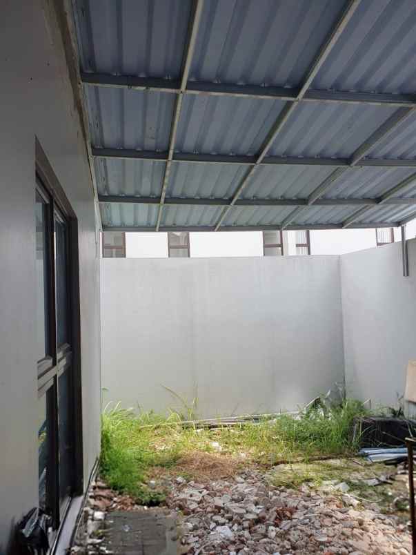 rumah siap huni di cluster cherryville grand wisata