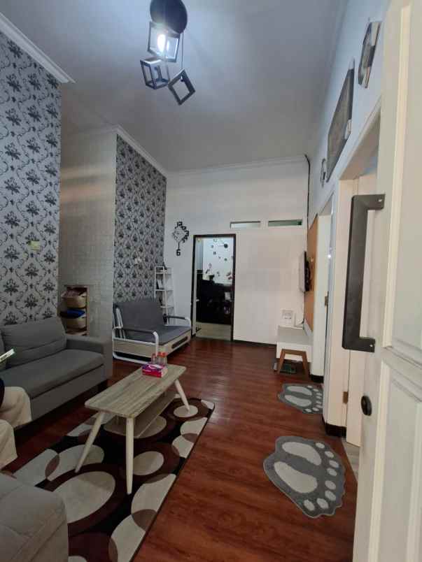 rumah siap huni lokasi strategis di sulfat