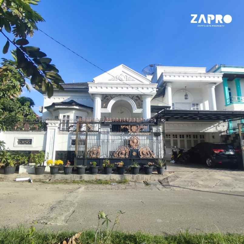 rumah siap huni mewah di kawasan elit kota padang