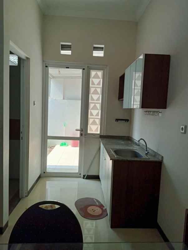 rumah sukolilo dian regency 2 fully furnished