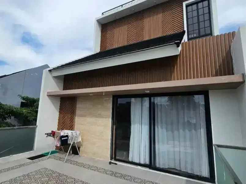 rumah super mewah harga terjangkau di harapan indah