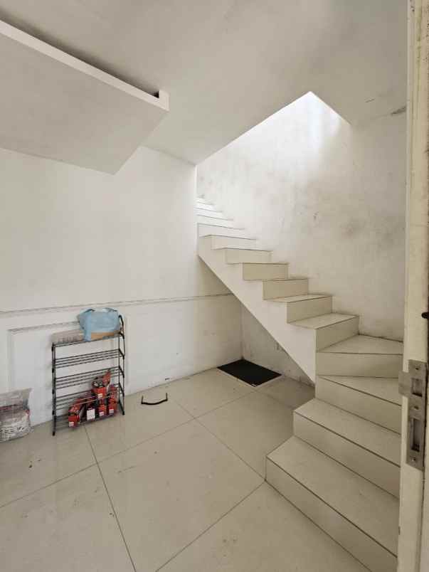 rumah wisma permai strategis murah