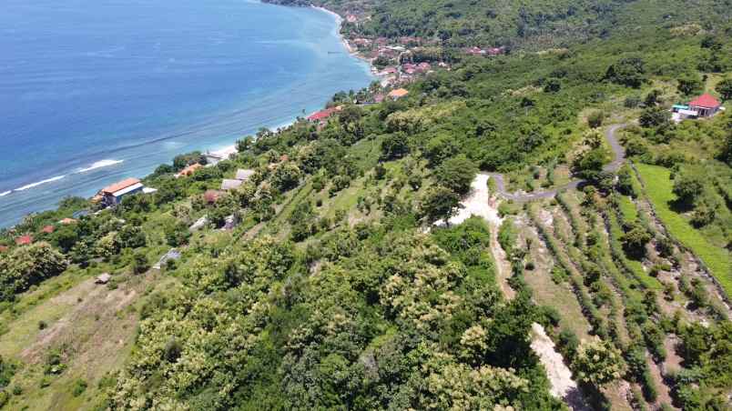 tanah nusa penida view laut di batununggul