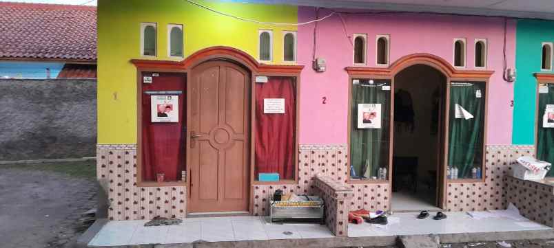 tanah pinggir jalan bonus kostan 16 pintu kota seran