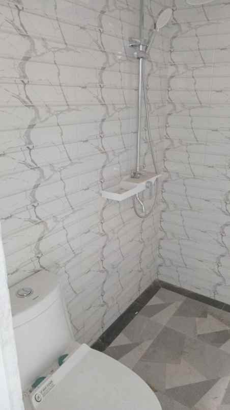 townhouse modern klasik terlaris murah ciracas jakarta