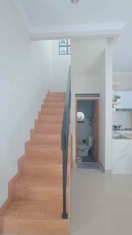 tugu cimanggis rumah mewah strategis harga nego