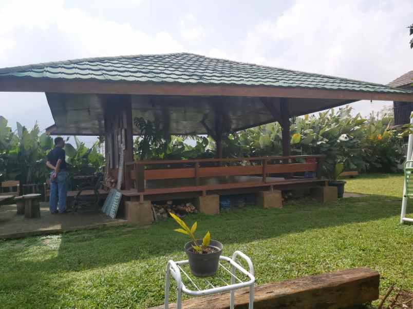 villa clasic di cisarua lembang