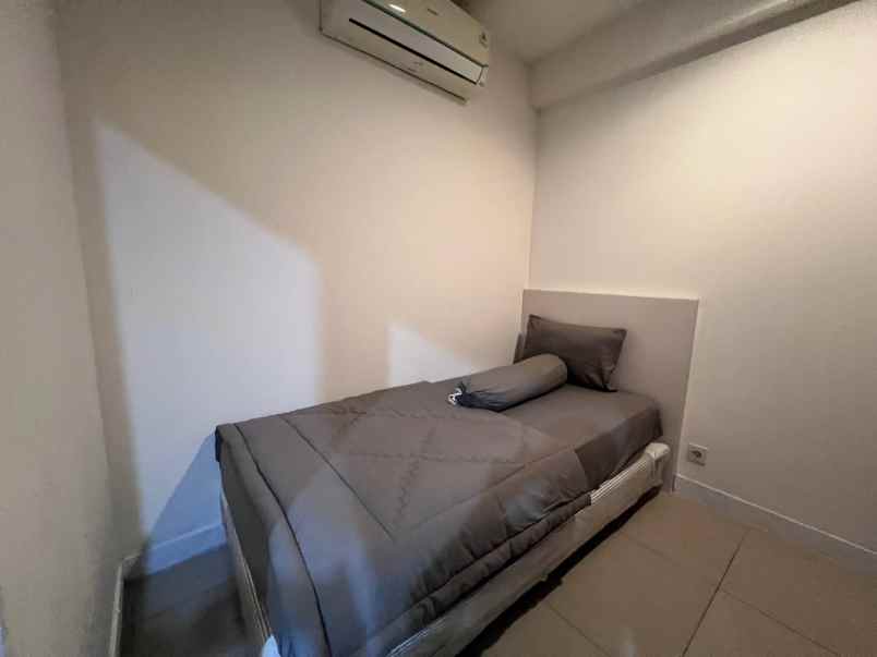 apartemen 2br strategis tol grand kamala lagoon bekasi