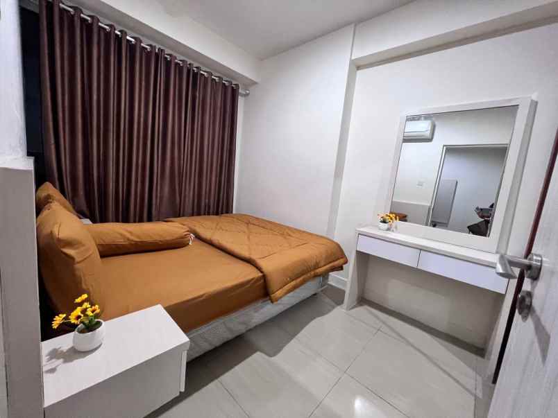 apartemen 2br strategis tol grand kamala lagoon bekasi