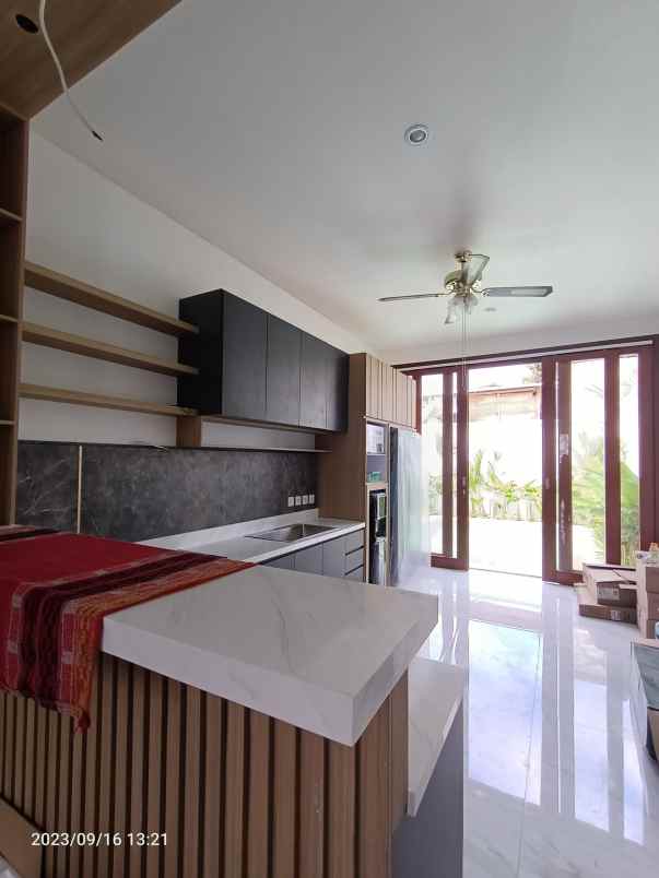 brand new villa dekat pantai melasti bali