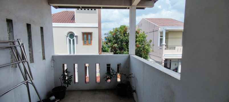 dijual 1 unit rumah di perumahan dasana indah