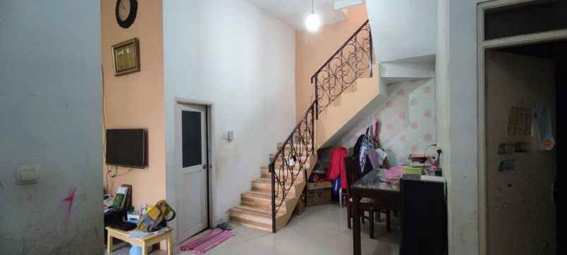 dijual 1 unit rumah di perumahan dasana indah