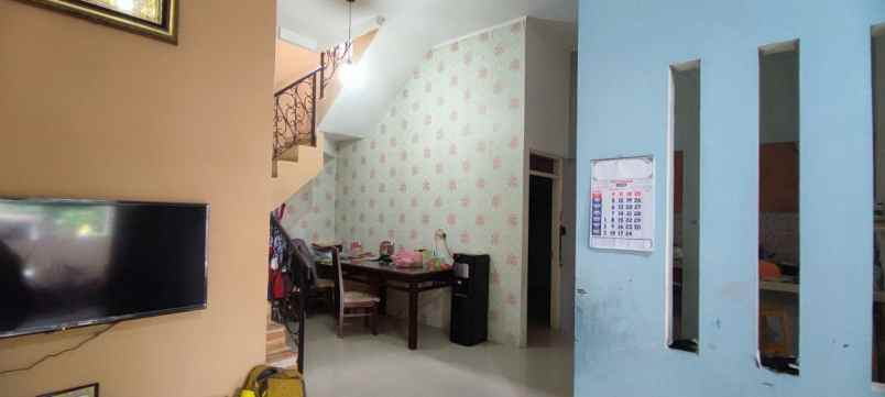 dijual 1 unit rumah di perumahan dasana indah