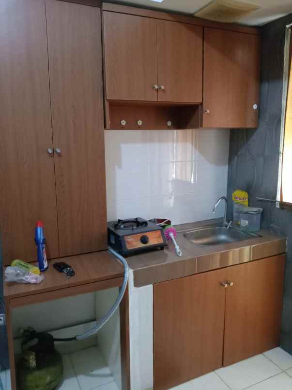 dijual apartemen green lake view ciputat