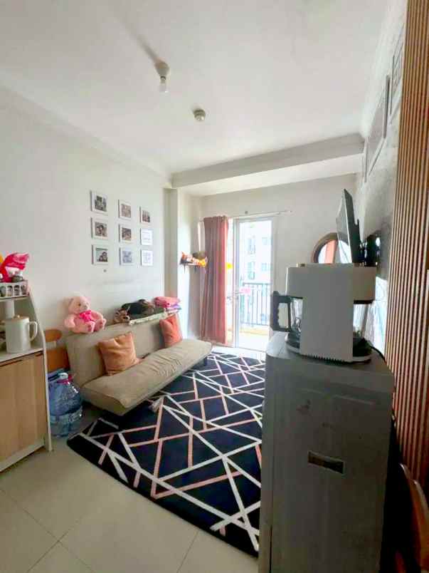 dijual apartemen jl letjen mt haryono