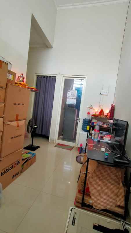 dijual apartemen puri safira regency