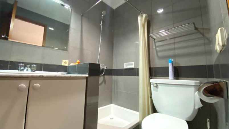 dijual apartemen tb simatupang