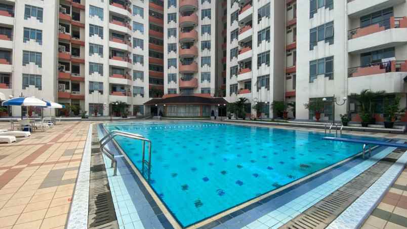 dijual apartemen tb simatupang