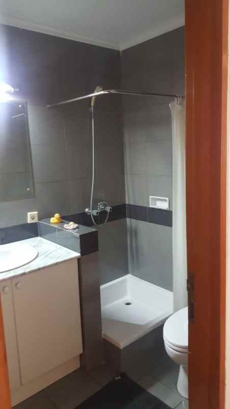 dijual apartemen tb simatupang