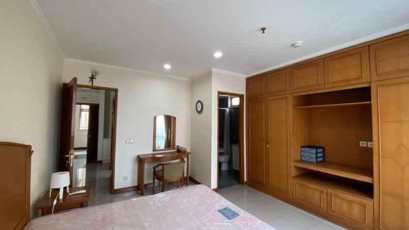 dijual apartemen tb simatupang