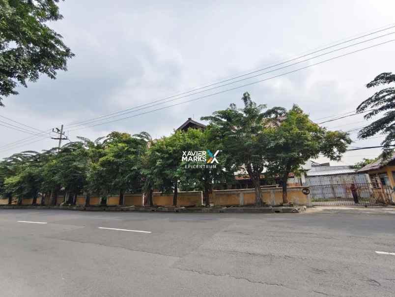 dijual bangunan usaha kantor gudang di raya margorejo