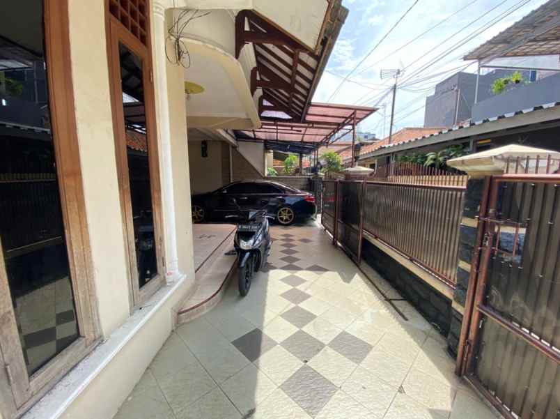 dijual cepat rumah di mt haryono tebet jakarta selatan