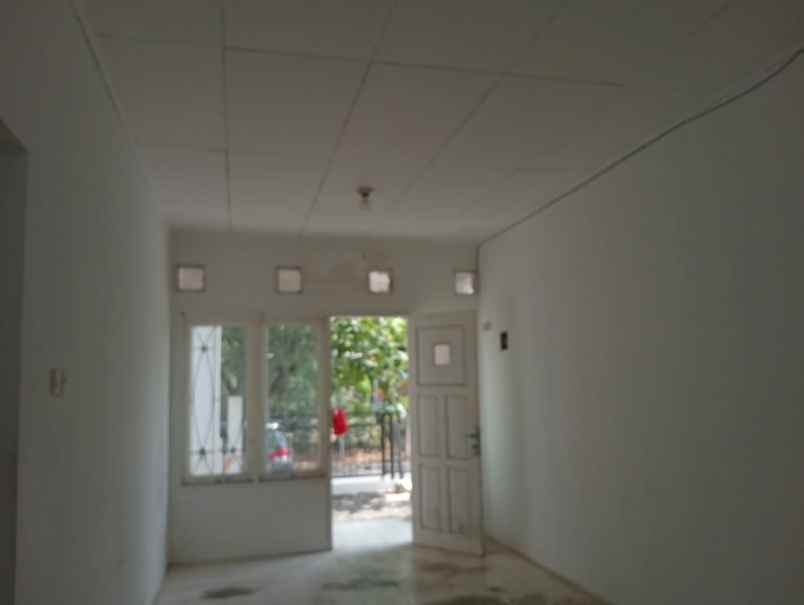 dijual cepat rumah graha raya dekat alam sutera