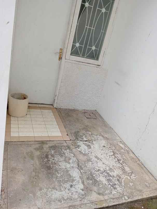 dijual cepat rumah graha raya dekat alam sutera