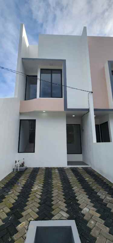 dijual cepat rumah siap huni