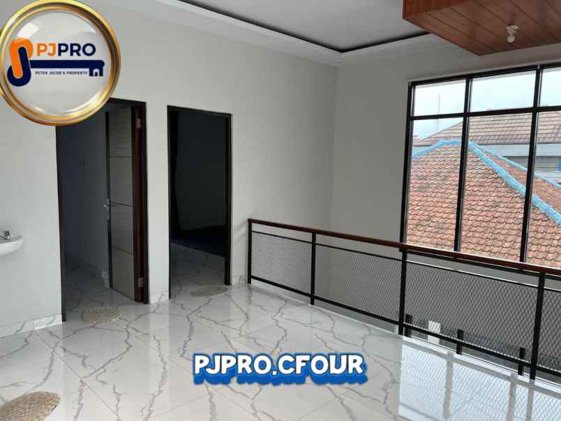 dijual cepat villa dengan view cantik asri di cipanas