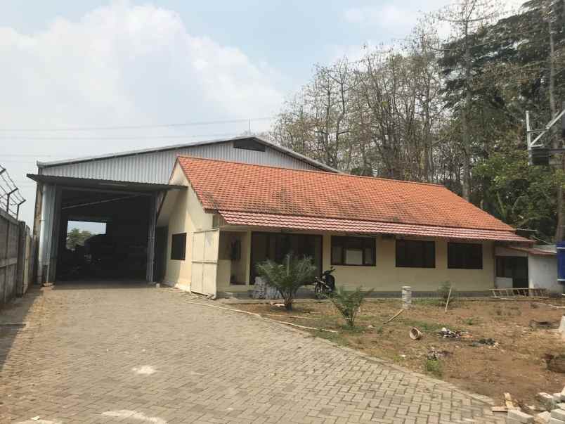dijual gudang di jalan mojosari trawas