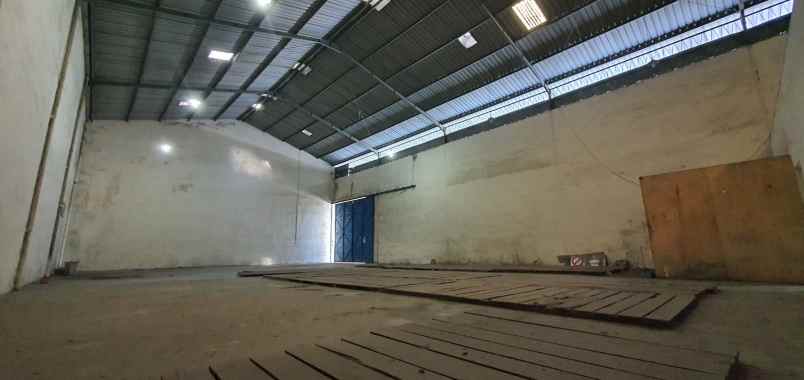 dijual gudang di kw industri terboyo semarang