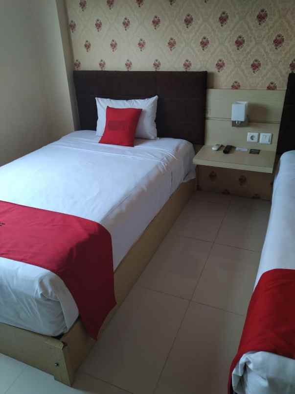 dijual hotel pejanggik kec mataram kota