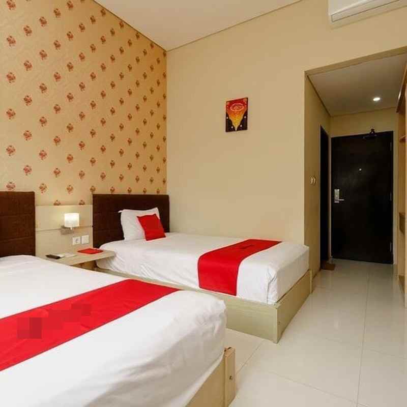 dijual hotel pejanggik kec mataram kota