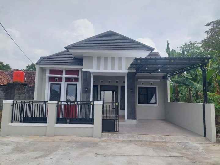 dijual hotel tamanmartani kec kalasan