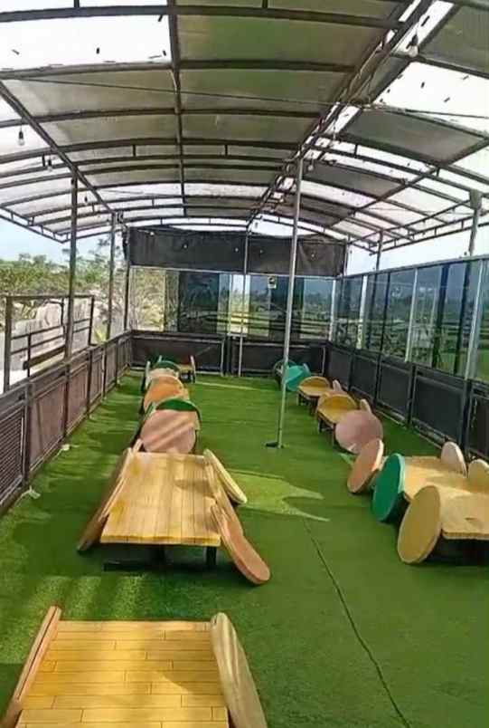 dijual kedai kopi dan resto masih aktif dan ramai