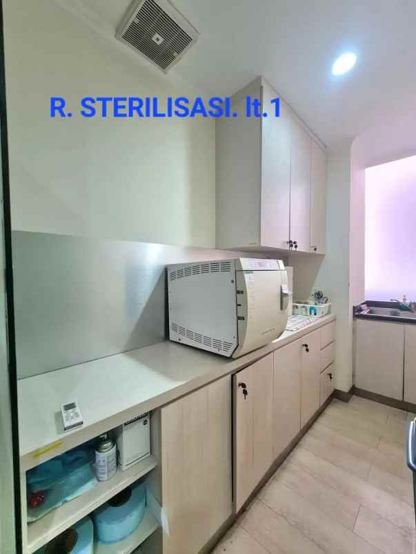 dijual klinik modern di epiwalk