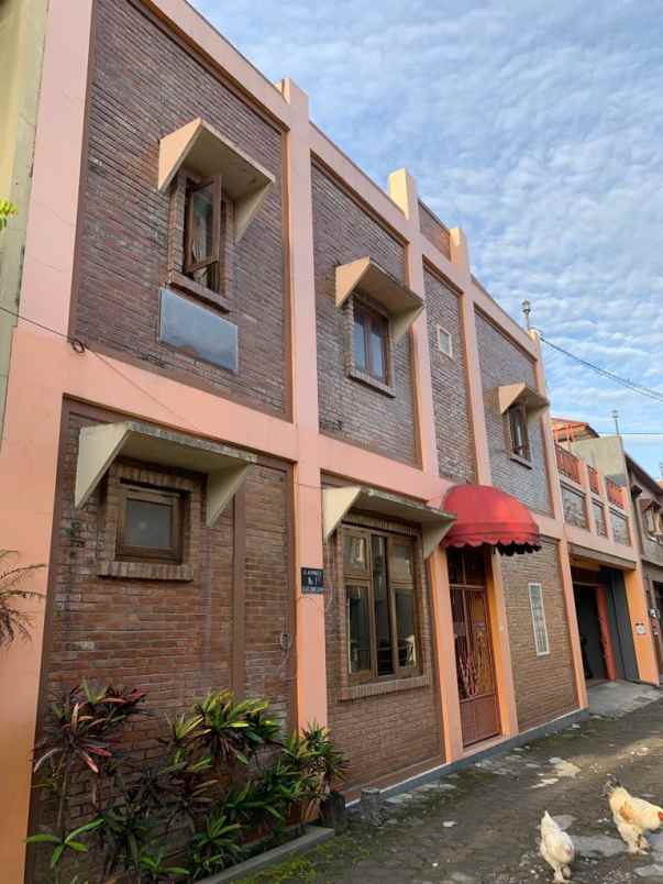 dijual kost condongcatur kec depok