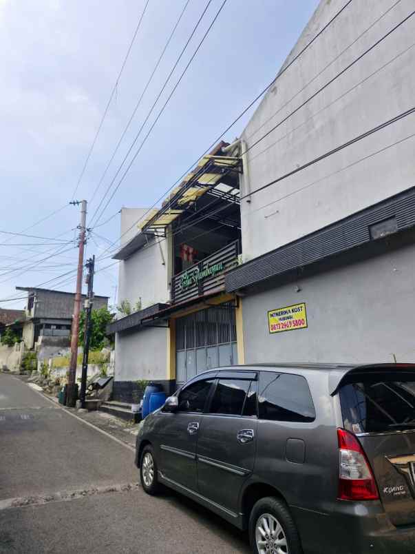 dijual kost jl kandang sapi rt 02 rw