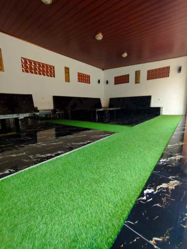 dijual kost jl mengger girang sukaati