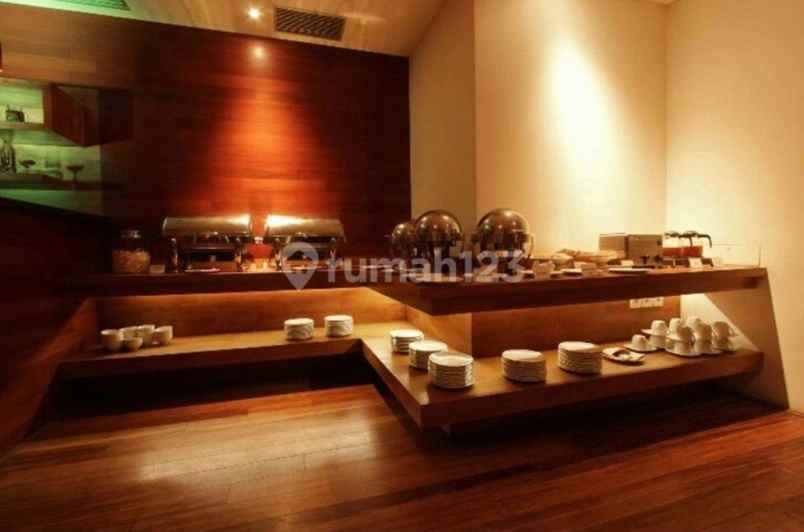 dijual ruko gudang kantor 0 jalan legian kec kuta