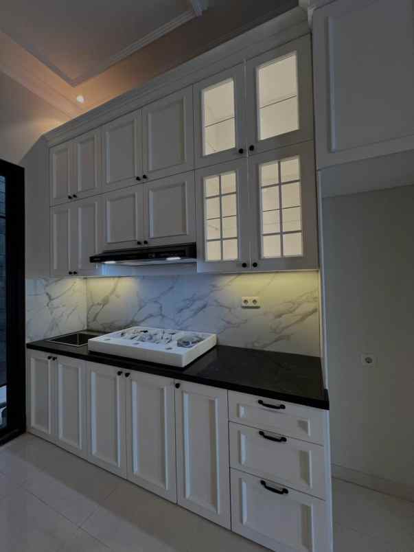 dijual ruko gudang kantor cempaka putih