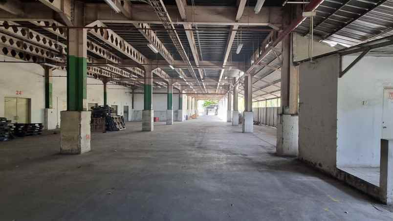 dijual ruko gudang kantor jalan raya cikarang