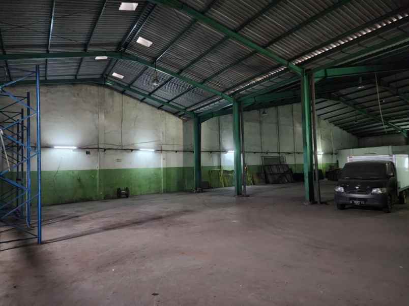 dijual ruko gudang kantor jl cilangkap raya cipayung