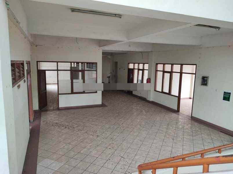 dijual ruko gudang kantor jl tubagus ismail sekeloa