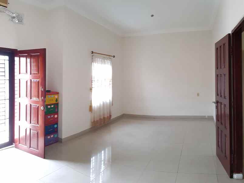 dijual ruko gudang kantor komplek cemara asri jalan