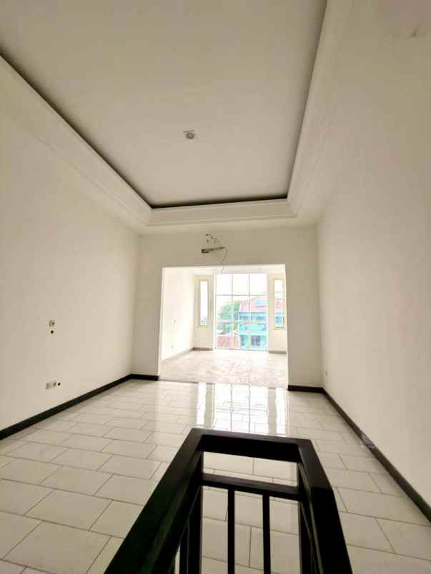 dijual ruko gudang kantor kutisari wonocolo surabaya