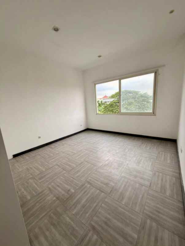 dijual ruko gudang kantor kutisari wonocolo surabaya