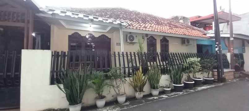 dijual ruko gudang kantor swadarma ulujami